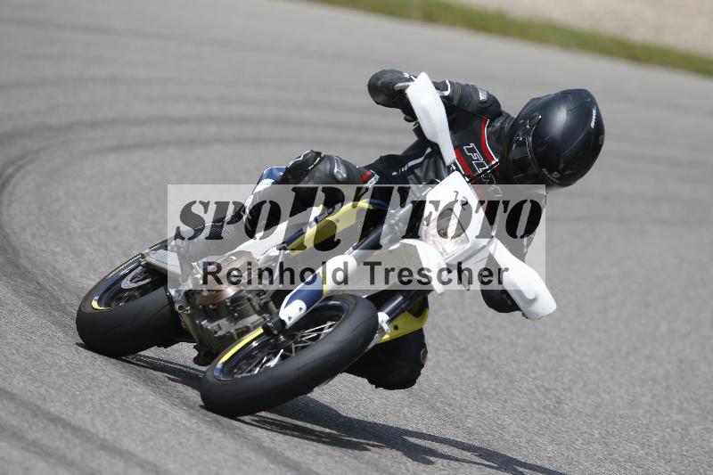 /Archiv-2024/29 12.06.2024 MOTO.CH Track Day ADR/Gruppe blau/12